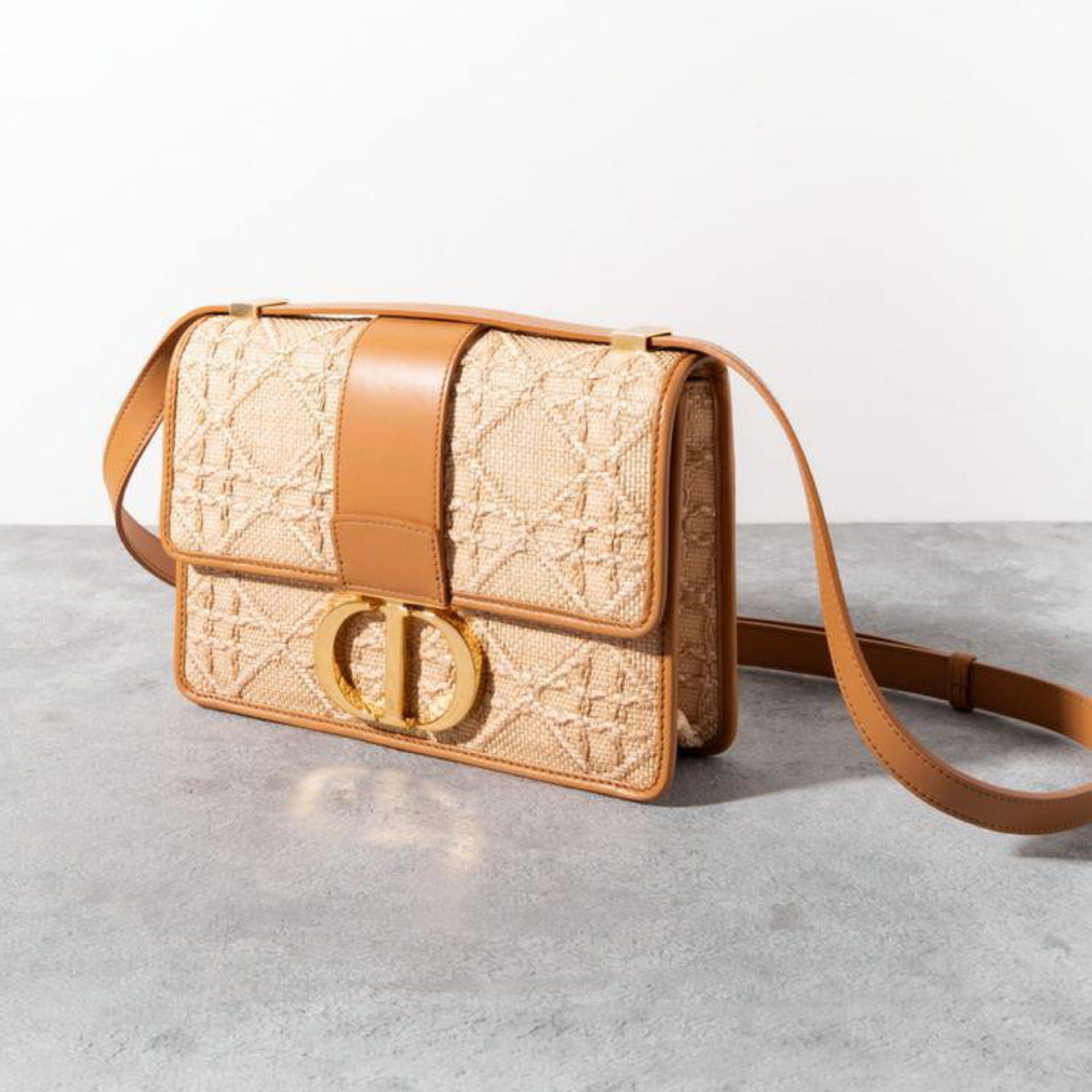 Dior - 30 Montaigne Hobo Avenue Mini Bag Natural Cannage Raffia - Women